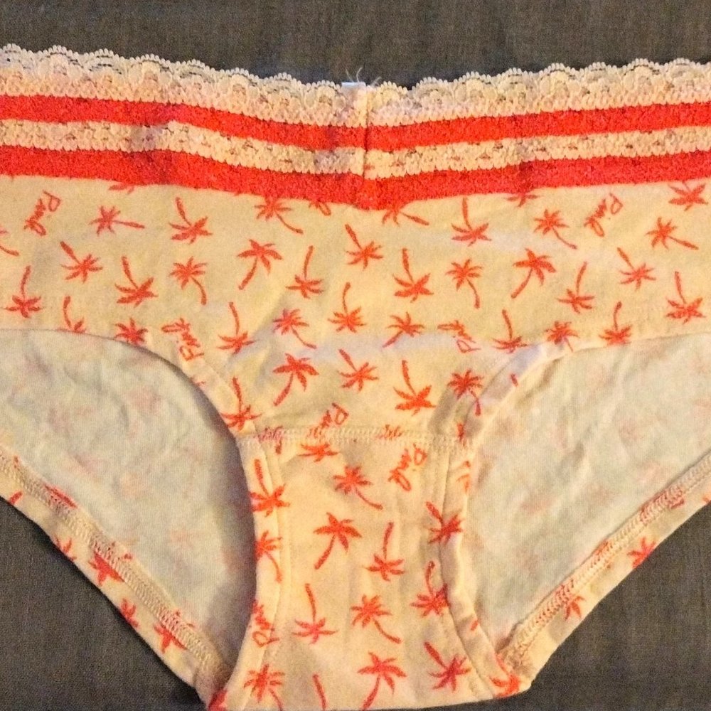 VICTORIA'S SECRET PINK LACE BAND EXTRA LOW RISE HIPSTER PANTIES MEDIUM Palm Tree